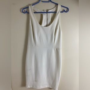 Dynamite Robe RACER BACK BODYCON DRESS
MARSHMALLOW